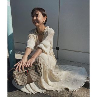 アメリヴィンテージ(Ameri VINTAGE)のアメリヴィンテージ　SHIRRING PLEATS DRESS(ロングワンピース/マキシワンピース)