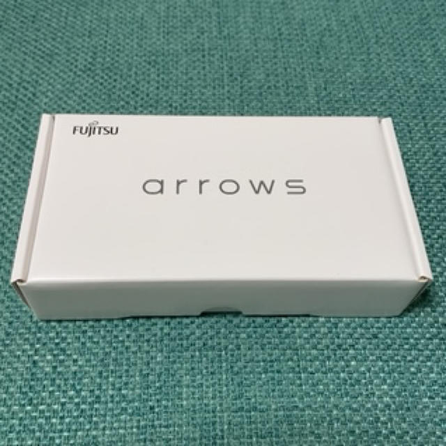 【新品・未使用】arrows RX ゴールド 32 GB SIMフリースマートフォン/携帯電話
