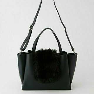 アズールバイマウジー(AZUL by moussy)の2WAY ECO FUR TOTE BAG(トートバッグ)