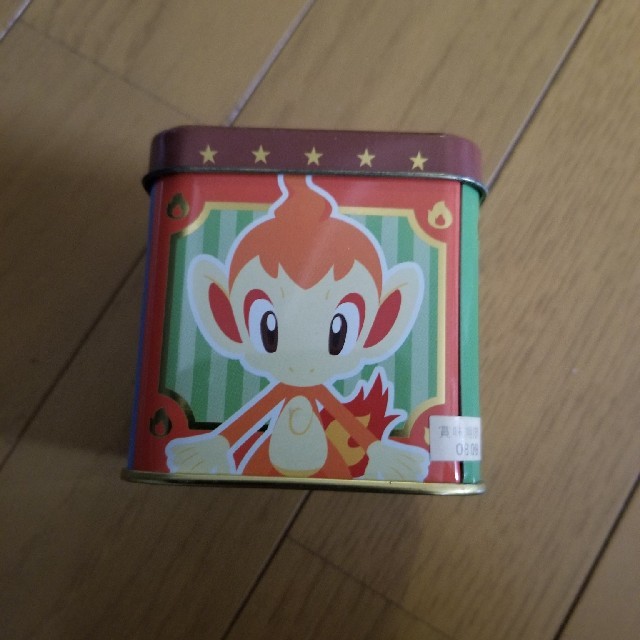 ポケモンセンター缶 エンタメ/ホビーのおもちゃ/ぬいぐるみ(キャラクターグッズ)の商品写真