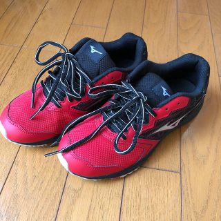 ミズノ(MIZUNO)の新品！　シューズ23センチ(スニーカー)