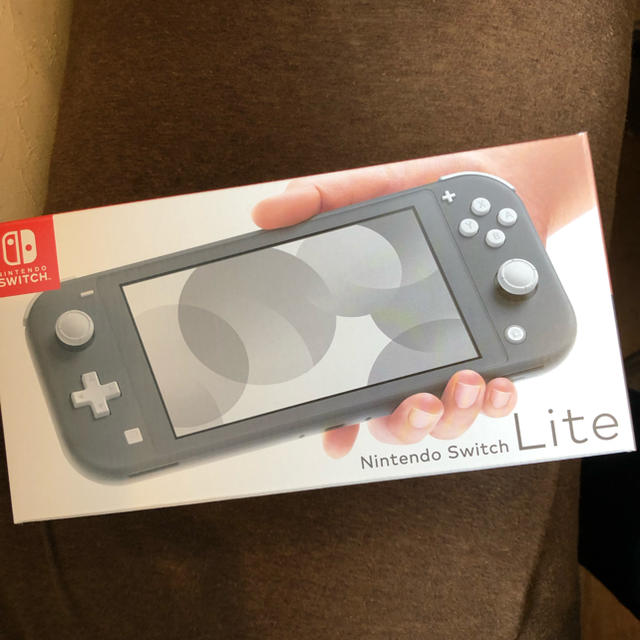 ニンテンドースイッチ ライト グレー 任天堂