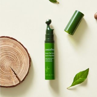 イニスフリー(Innisfree)のイニスフリー   グリーンティーシード アイ&フェイスボール　アイセラム　新品(アイケア/アイクリーム)