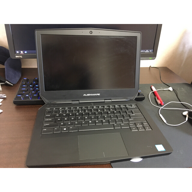 Alienware 13 R2ノートPC