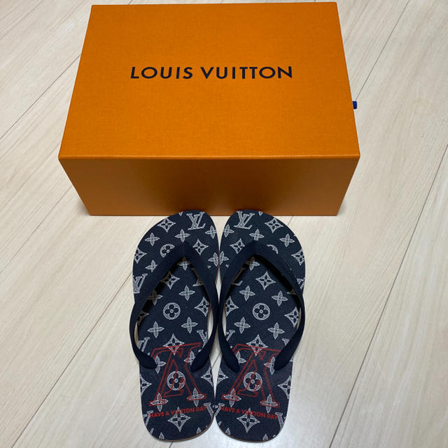 LOUIS VUITTON(ルイヴィトン)のLV サンダル　正規品 メンズの靴/シューズ(スニーカー)の商品写真