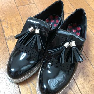 ザラ(ZARA)のZARA　エナメルタッセルローファー(ローファー/革靴)