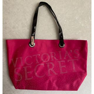 ヴィクトリアズシークレット(Victoria's Secret)の未使用 ヴィクトリアシークレット ロゴ トートバッグ ピンク 黒(トートバッグ)