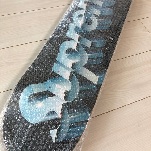 supreme chrome logo skateboard