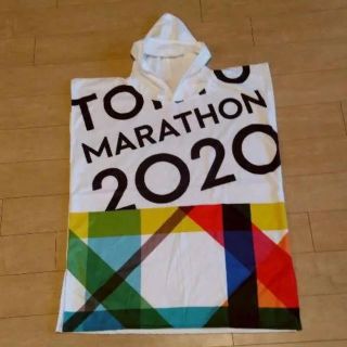 アシックス(asics)の東京マラソン2020 ランナーローブ(ポンチョ)(その他)