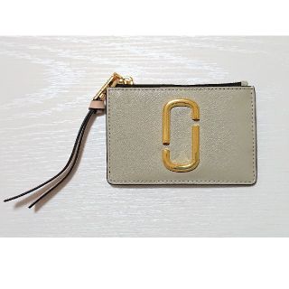 マークジェイコブス(MARC JACOBS)のMARC JACOBSマルチウォレット(パスケース/IDカードホルダー)