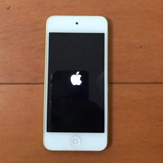 アイポッドタッチ(iPod touch)の最終価格！！超美品！iPod touch 第5世代32GB ケース付き(ポータブルプレーヤー)