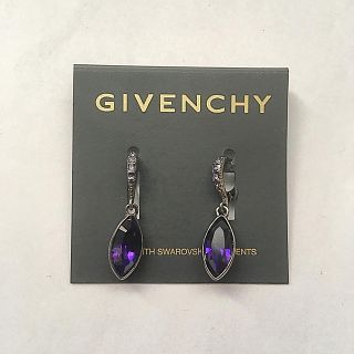 ジバンシィ(GIVENCHY)のGIVENCHY ピアス　未使用品(ピアス)