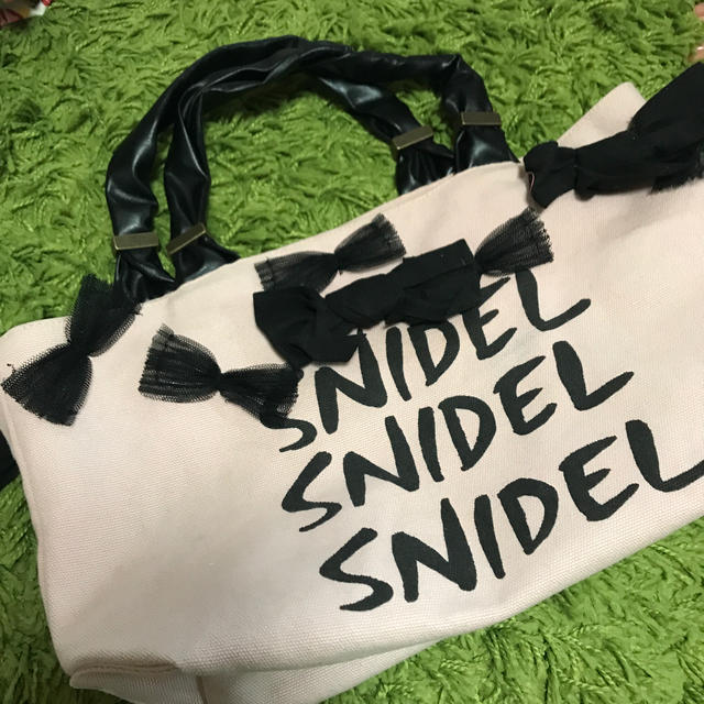 SNIDEL(スナイデル)のサブバック２つセット！　snidel deicy  レディースのバッグ(トートバッグ)の商品写真