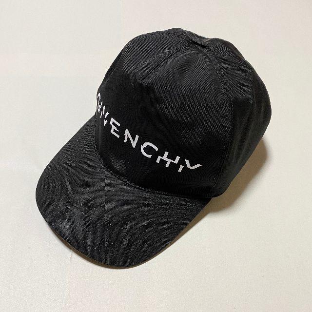 GIVENCHY(ジバンシィ)の新品未使用！送料込み★GIVENCHY★スプリットロゴ キャップ メンズの帽子(キャップ)の商品写真