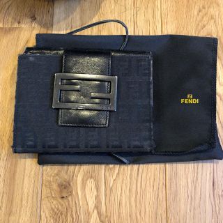 フェンディ(FENDI)のフェンディ　二つ折り財布(財布)