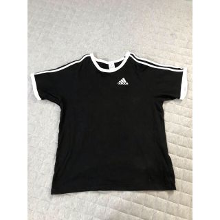 アディダス(adidas)のadidas Tシャツ(Tシャツ/カットソー(半袖/袖なし))