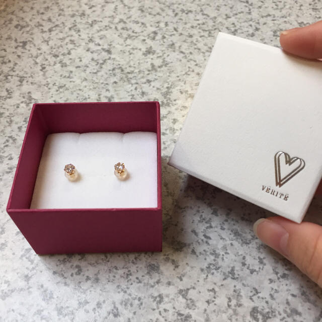 ベリテ VERITE ピアス