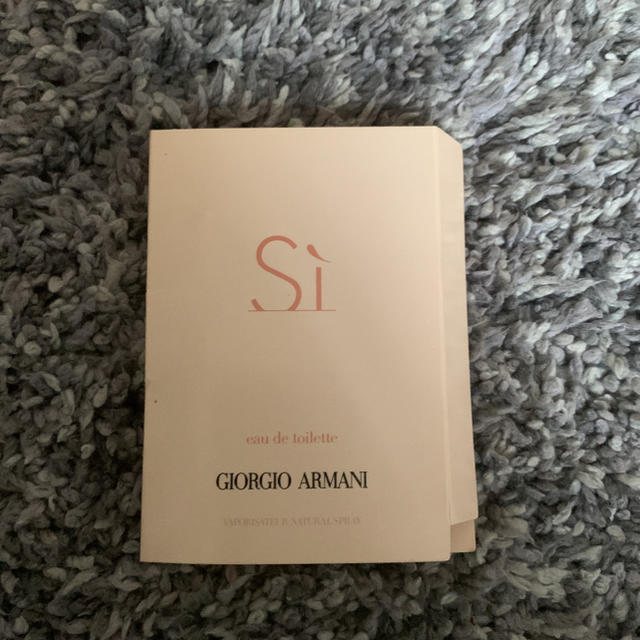 Giorgio Armani(ジョルジオアルマーニ)のジョルジオ　アルマーニ　Si オードトワレ コスメ/美容の香水(香水(女性用))の商品写真