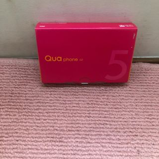 キョウセラ(京セラ)のau  Quaphone (スマートフォン本体)