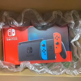 ニンテンドースイッチ(Nintendo Switch)のニンテンドースイッチ　ニンテンドースイッチ本体　Nintendo Switch (家庭用ゲーム機本体)