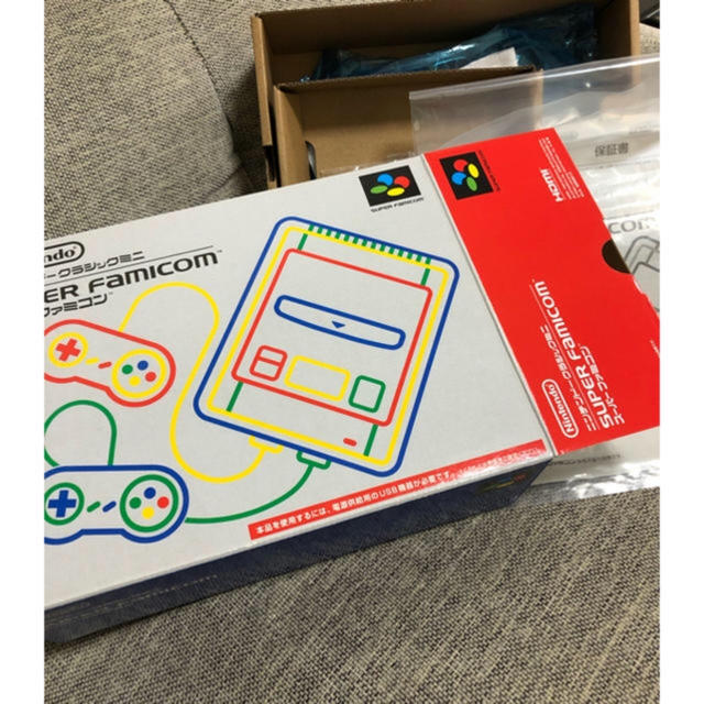 スーパーファミコン(スーパーファミコン)のスーパーファミコン　ミニ　【中古美品】 エンタメ/ホビーのゲームソフト/ゲーム機本体(家庭用ゲーム機本体)の商品写真