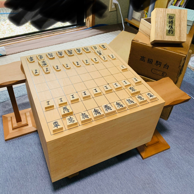 生駒将棋盤　価格改定2万→1.7万→1.5万 エンタメ/ホビーのテーブルゲーム/ホビー(囲碁/将棋)の商品写真