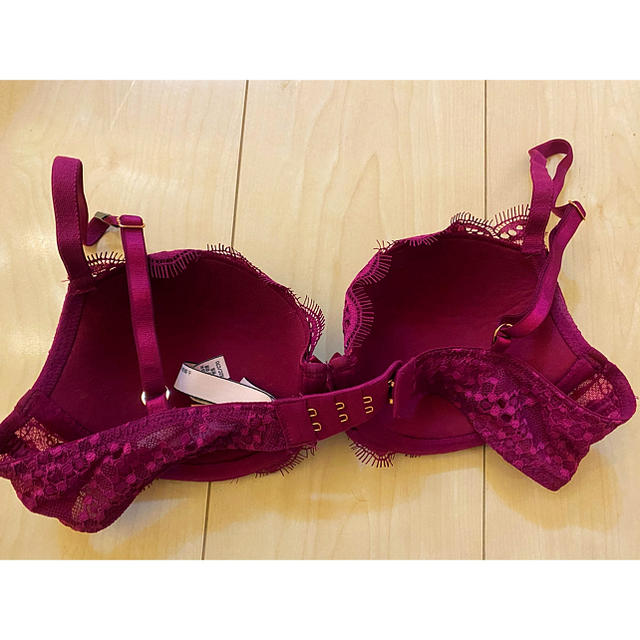 Victoria's Secret(ヴィクトリアズシークレット)の新品 未使用 美品 ♡ ヴィクトリアズシークレット ブラ 単品 下着 レディースの下着/アンダーウェア(ブラ)の商品写真