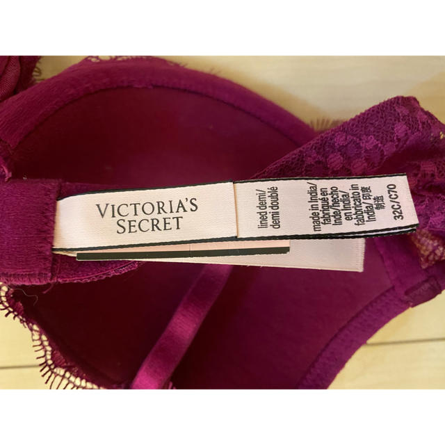 Victoria's Secret(ヴィクトリアズシークレット)の新品 未使用 美品 ♡ ヴィクトリアズシークレット ブラ 単品 下着 レディースの下着/アンダーウェア(ブラ)の商品写真