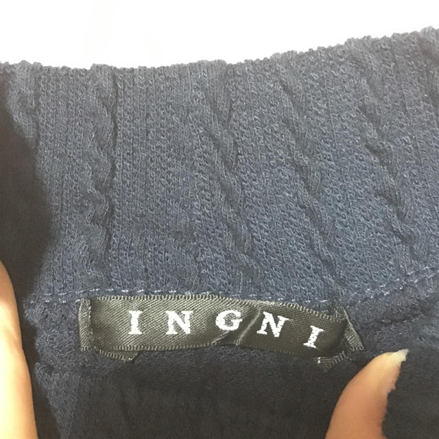 INGNI(イング)のトップス ビジュー付 美品✨ レディースのトップス(カットソー(長袖/七分))の商品写真