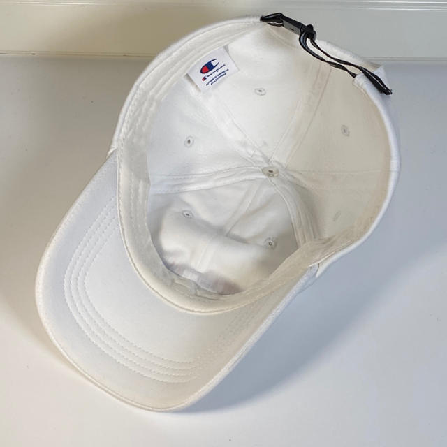 Champion(チャンピオン)の新品未使用　Champion/チャンピオン　ローCAP 国内正規品　送料無料 レディースの帽子(キャップ)の商品写真