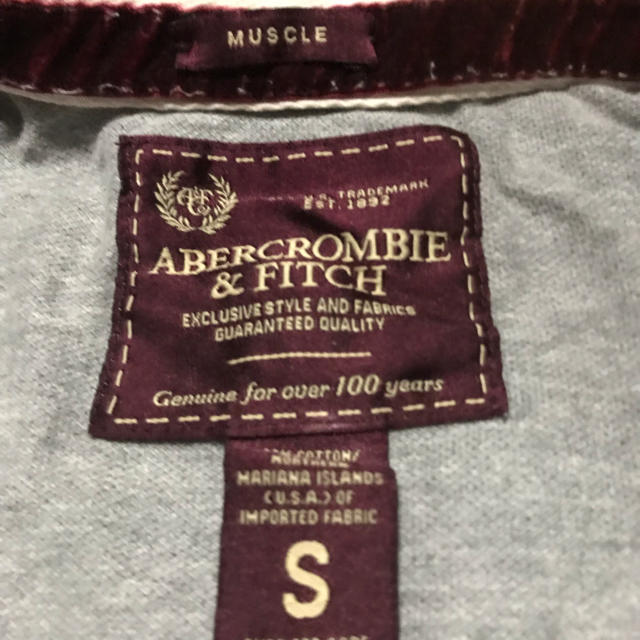 Abercrombie&Fitch(アバクロンビーアンドフィッチ)のアバクロ ポロシャツ グレー メンズのトップス(ポロシャツ)の商品写真