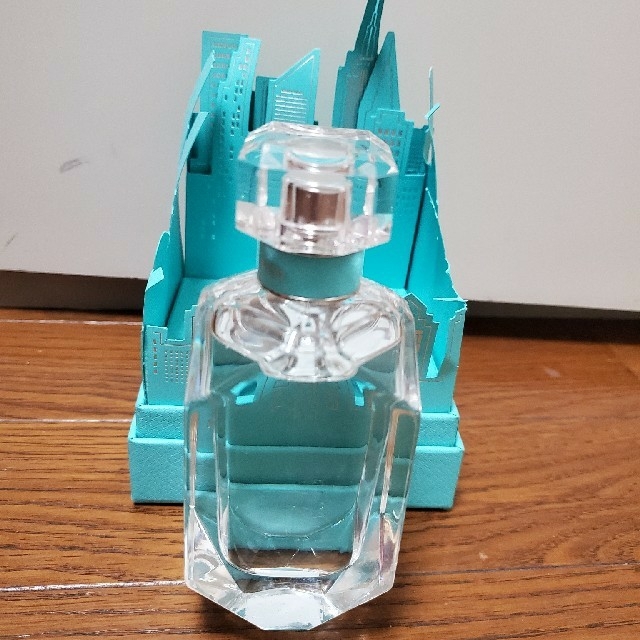 Tiffany & Co.(ティファニー)のティファニーオードパルファム　75ｍｌ コスメ/美容の香水(香水(女性用))の商品写真