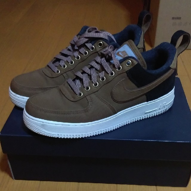 NIKE　AIRFORCE1　カーハート　27,0cm