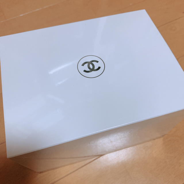 CHANEL(シャネル)のシャネル ♥ ル コットン 100枚 コスメ/美容のメイク道具/ケアグッズ(コットン)の商品写真