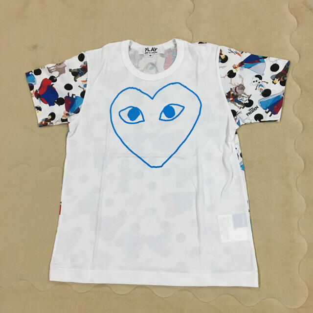 COMME des GARCONS(コムデギャルソン)のプレイ コムデギャルソン x アナと雪の女王 限定コラボTシャツ レディースのトップス(Tシャツ(半袖/袖なし))の商品写真