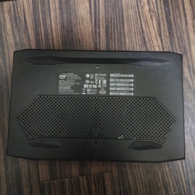小型ゲーミングPC BOXNUC8I7HVKVA ハデスキャニオン | pradoaluminio.com