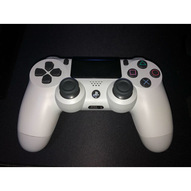 SONY(ソニー)のプレイステーション コントローラー dual shock 4 エンタメ/ホビーのゲームソフト/ゲーム機本体(その他)の商品写真