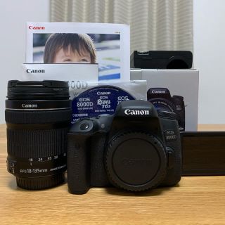 キヤノン(Canon)のEOS8000D  EF-S 18-135 IS STMキット(デジタル一眼)