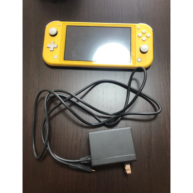 Nintendo switch Lite yellow 任天堂 スイッチ ライト-