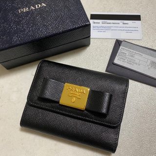 プラダ(PRADA)のPRADA☆プラダ☆財布☆サフィアーノ☆ 黒☆リボン☆三つ折り(財布)