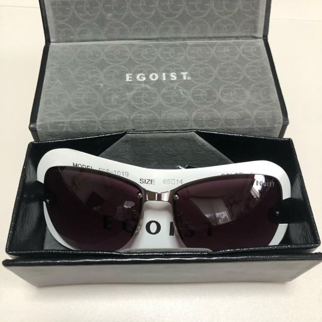 EGOIST(エゴイスト)の【新品未使用】EGOIST☆サングラス レディースのファッション小物(サングラス/メガネ)の商品写真