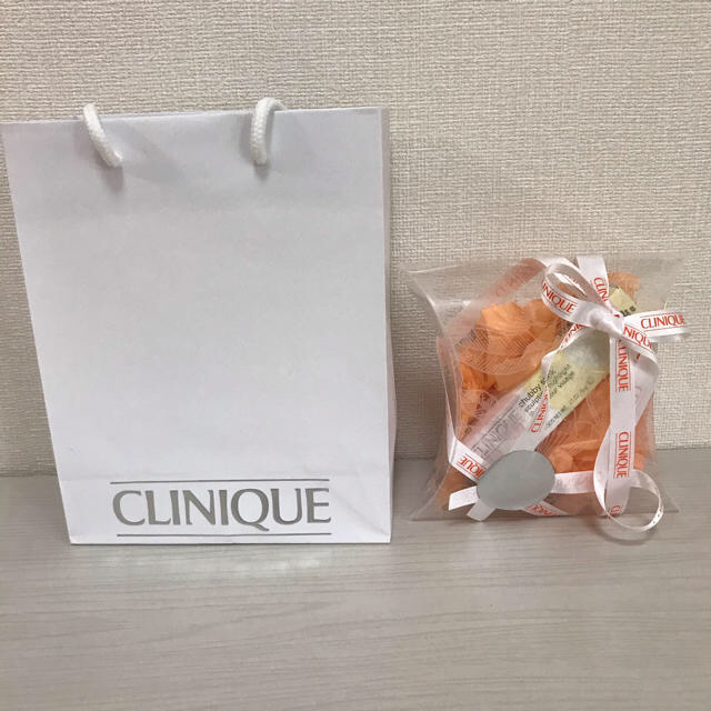 CLINIQUE(クリニーク)の【新品未使用】クリニーク CLINIQUE スティック式クリームハイライト コスメ/美容のベースメイク/化粧品(フェイスカラー)の商品写真