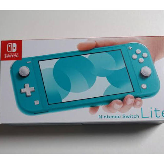 Nintendo Switch(ニンテンドースイッチ)のSwitch Lite ターコイズ ＆ どうぶつの森ソフト エンタメ/ホビーのゲームソフト/ゲーム機本体(家庭用ゲーム機本体)の商品写真