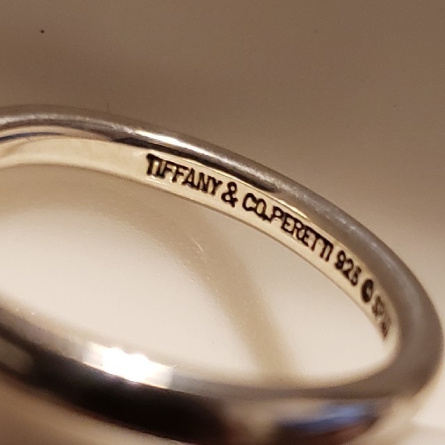 Tiffany & Co.(ティファニー)のティファニー 　カーブドバンドリング レディースのアクセサリー(リング(指輪))の商品写真