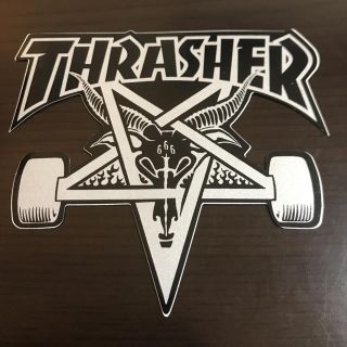 スラッシャー(THRASHER)の【縦9cm 横10 cm】THRASHER ゴート　ステッカー(スケートボード)