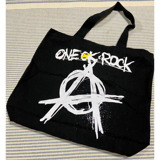 ONE OK ROCK(ワンオクロック)のONE OK ROCK Ambitions トートバッグ エンタメ/ホビーのDVD/ブルーレイ(ミュージック)の商品写真