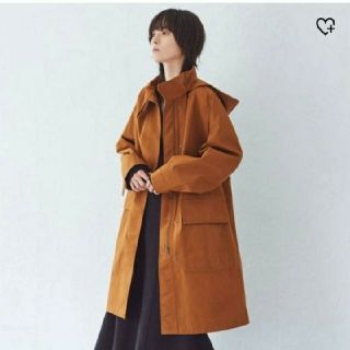 ユニクロ(UNIQLO)のUNIQLOU ブロックテックフーデットコート　ブラウン　S(ロングコート)