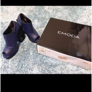 エモダ(EMODA)のEMODA HOLLOW HEELブーツサンダル(サンダル)