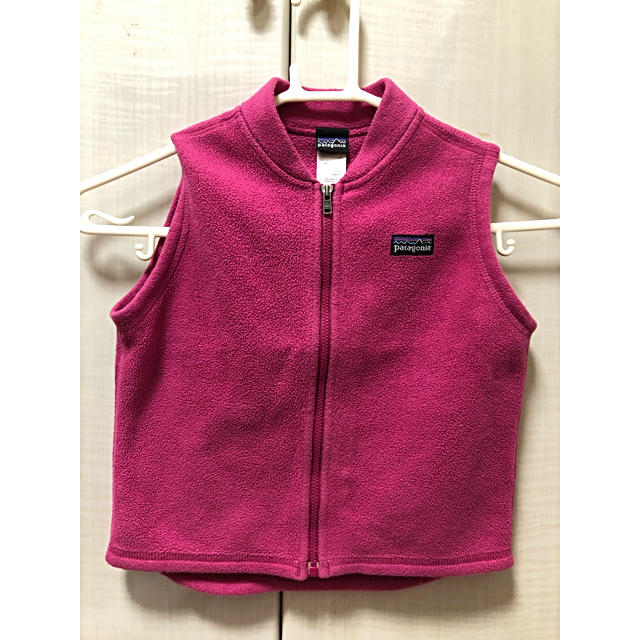 patagonia(パタゴニア)のパタゴニア　フリースベスト　キッズ キッズ/ベビー/マタニティのキッズ服女の子用(90cm~)(その他)の商品写真