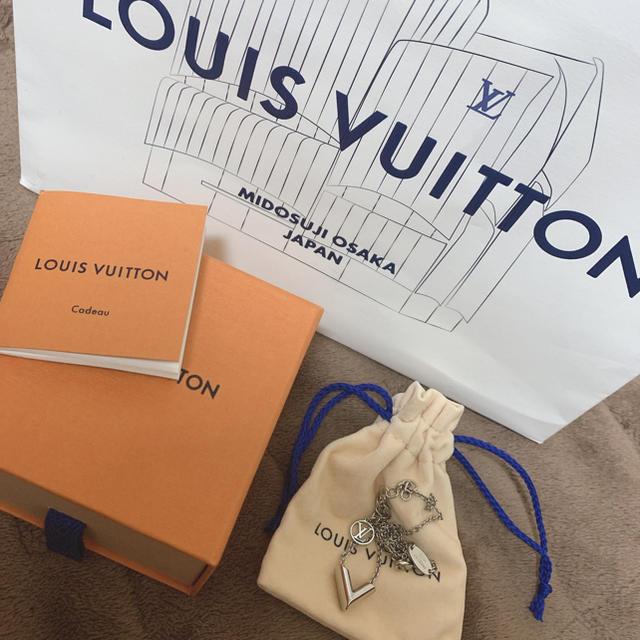 LOUIS VUITTON ネックレス